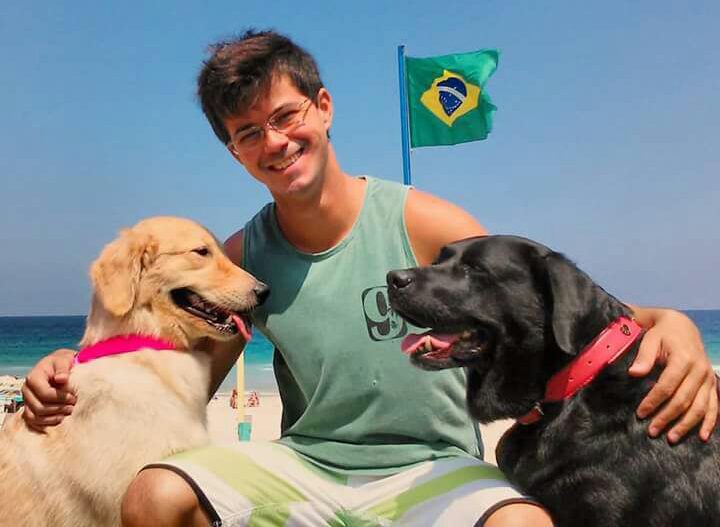 guarda-compartilhada-faz-cadela-carioca-pega-taxi-dog-todo-mes